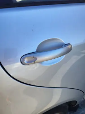 Foto de MANETA EXTERIOR TRASERA DERECHA VOLKSWAGEN GOLF PLUS V (5M1) 1.9 TDI (105 CV / 77 KW)