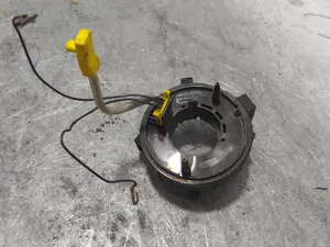 Foto de ANILLO AIRBAG AUDI A6 AVANT (4B5) 2.5 V6 24V TDI (150 CV / 110 KW) referencia 1J0959659