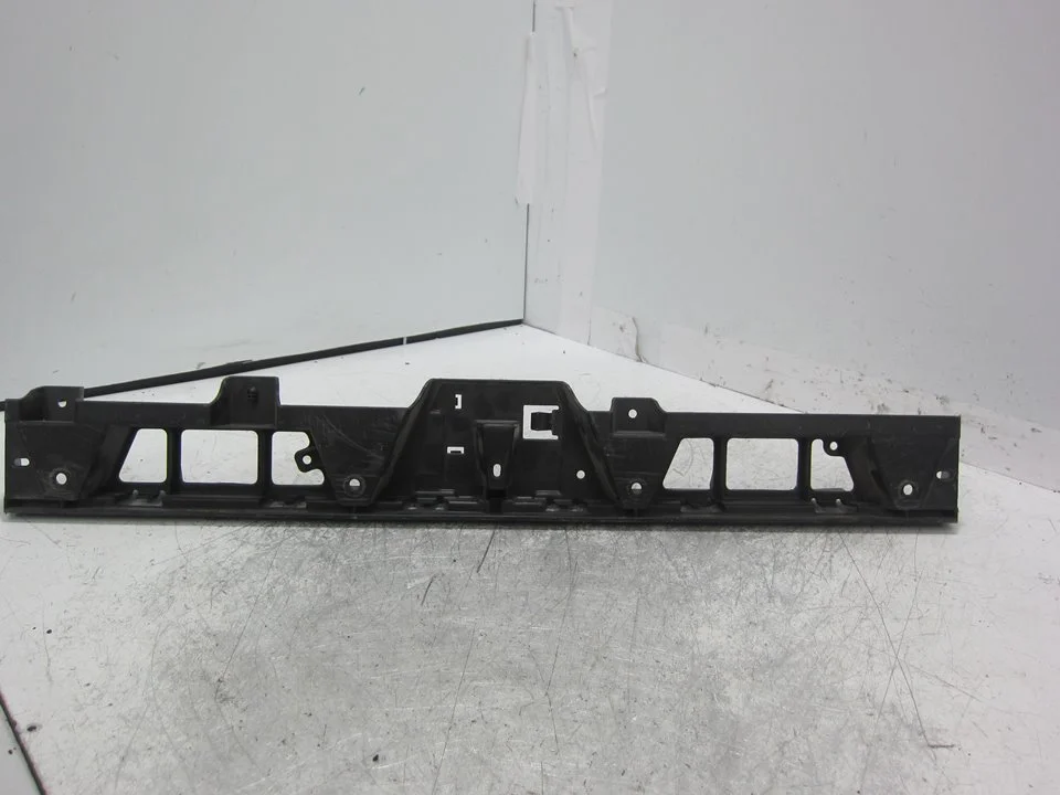 Foto de SOPORTE PARAGOLPES TRASERO PORSCHE PANAMERA (TIPO 970) referencia 97050564101