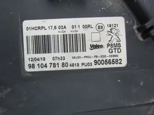 Foto de NO IDENTIFICADO PEUGEOT 3008 1.5 Blue-HDI FAP (131 CV / 96 KW) foto 26