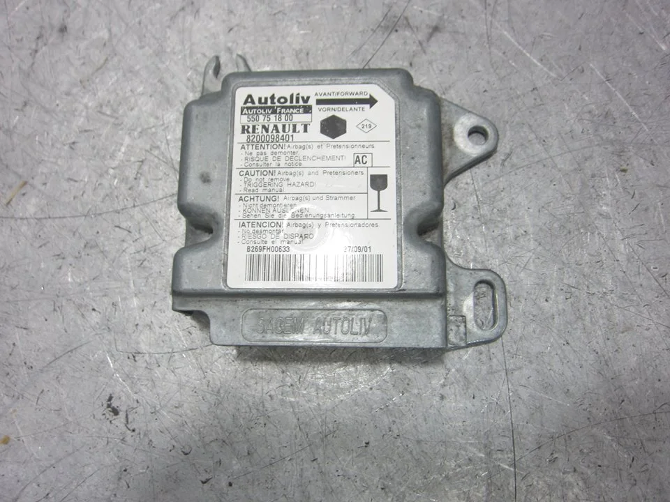 Foto de CENTRALITA AIRBAG RENAULT KANGOO I (F/KC0) 1.9 Diesel (64 CV / 47 KW) referencia 8200098401