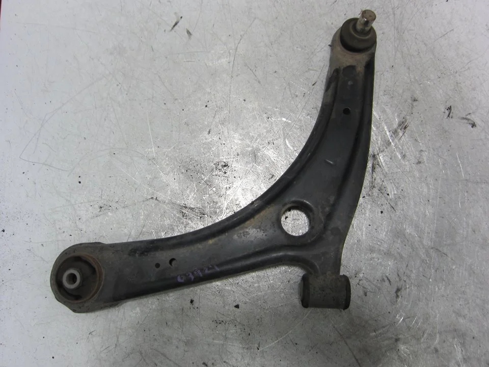 Foto de BRAZO SUSPENSION INFERIOR DELANTERO IZQUIERDO MITSUBISHI ASX (GA0W) 1.6 CAT (117 CV / 86 KW)