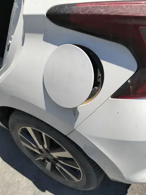 Foto de TAPA EXTERIOR COMBUSTIBLE NISSAN MICRA (K14) 1.0 12V CAT (71 CV / 52 KW) referencia 788325FA0H