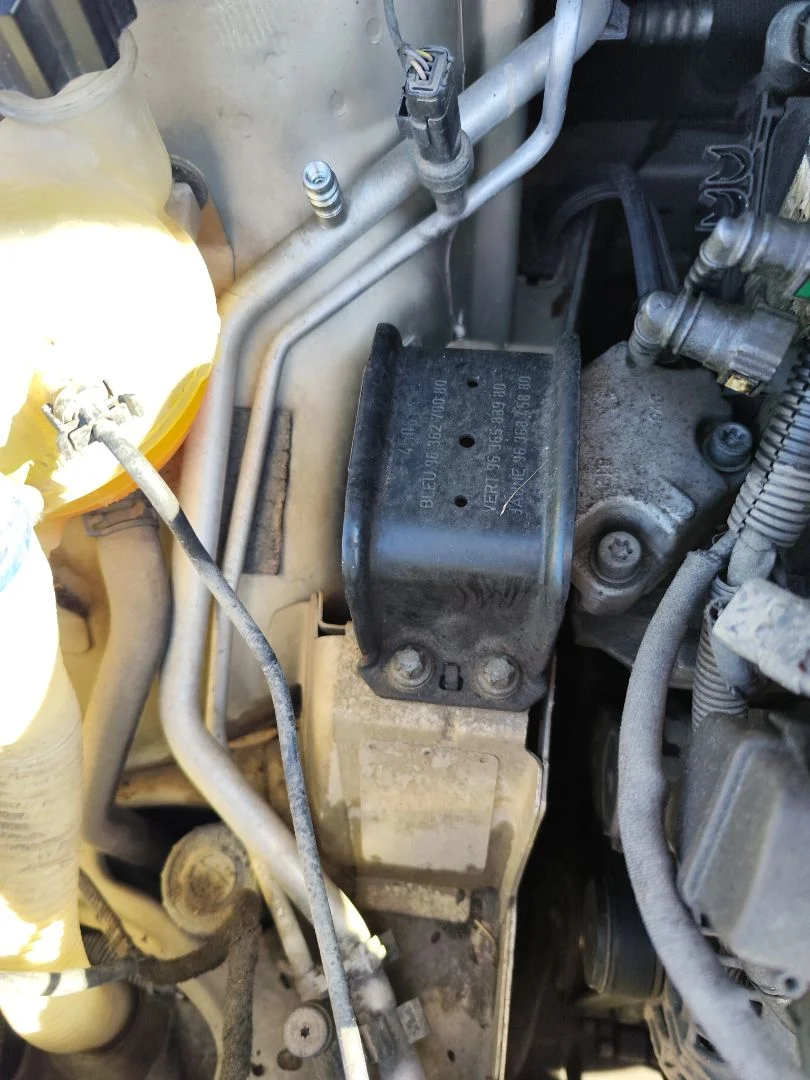 Foto de TUBOS AIRE ACONDICIONADO CITROEN C4 BERLINA 1.6 16V HDi (90 CV / 66 KW)