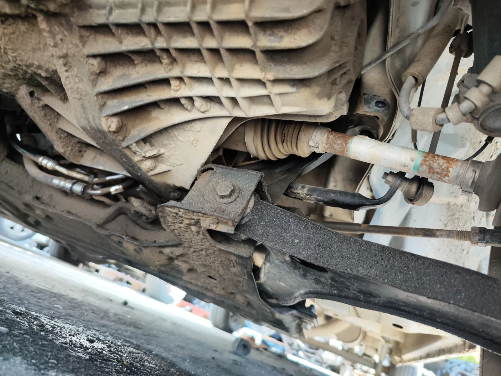 Foto de BARRA ESTABILIZADORA DELANTERA FORD TRANSIT CONNECT (TC7) 1.8 TDCi CAT (90 CV / 66 KW)