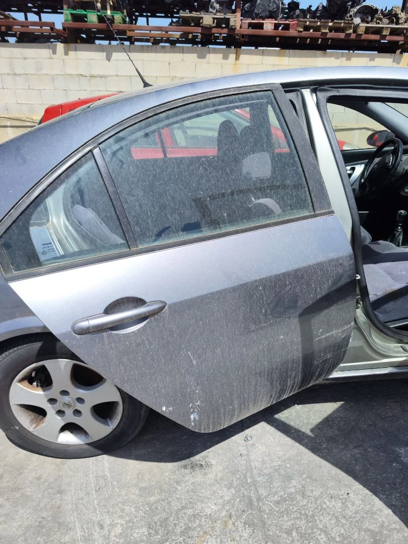 Foto de PUERTA TRASERA DERECHA NISSAN PRIMERA BERLINA (P12) 1.9 16V Turbodiesel CAT (120 CV / 88 KW) referencia 82100BA030