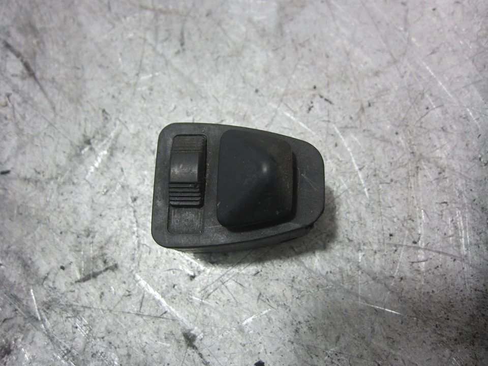 Foto de MANDO RETROVISOR BMW SERIE 3 COMPACTO (E46) M47N204D4 referencia 61318373691