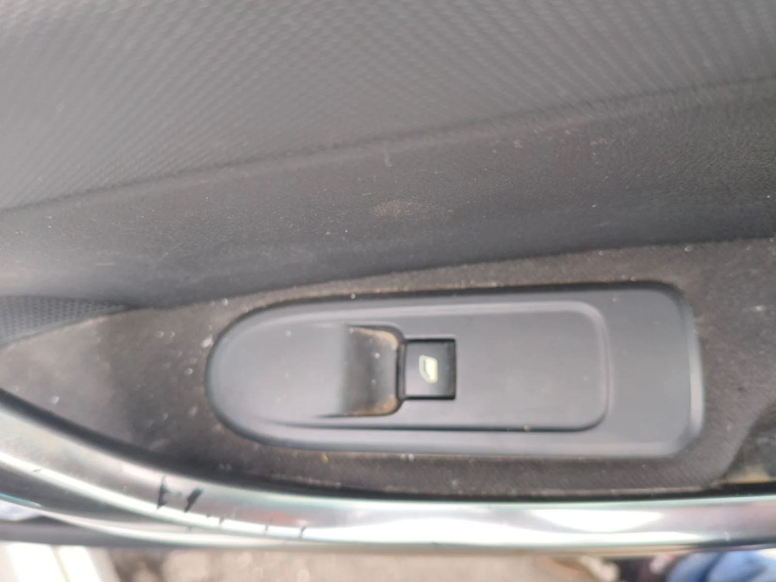 Foto de MANDO ELEVALUNAS DELANTERO DERECHO PEUGEOT 308 SW 2.0 16V HDi FAP CAT (RHR / DW10BTED4) (136 CV / 100 KW)