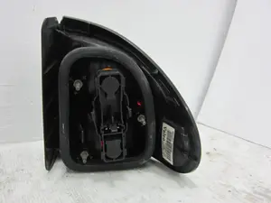 Foto de PILOTO TRASERO IZQUIERDO RENAULT LAGUNA (B56) 1.9 dCi Diesel CAT (107 CV / 79 KW) referencia 7700420122 foto 3