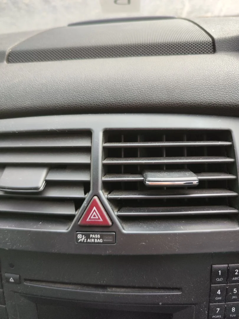 Foto de WARNING MERCEDES-BENZ CLASE B (BM 245) 2.0 CDI CAT (109 CV / 80 KW)