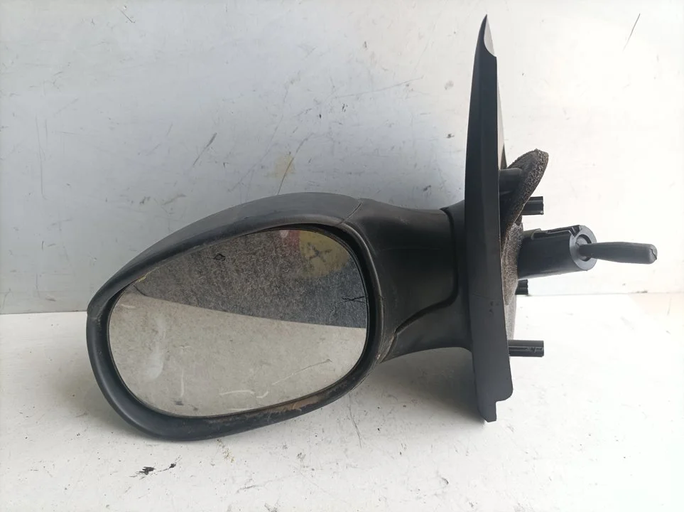 Foto de RETROVISOR IZQUIERDO CITROEN C2 1.4 (73 CV / 54 KW) referencia 024442