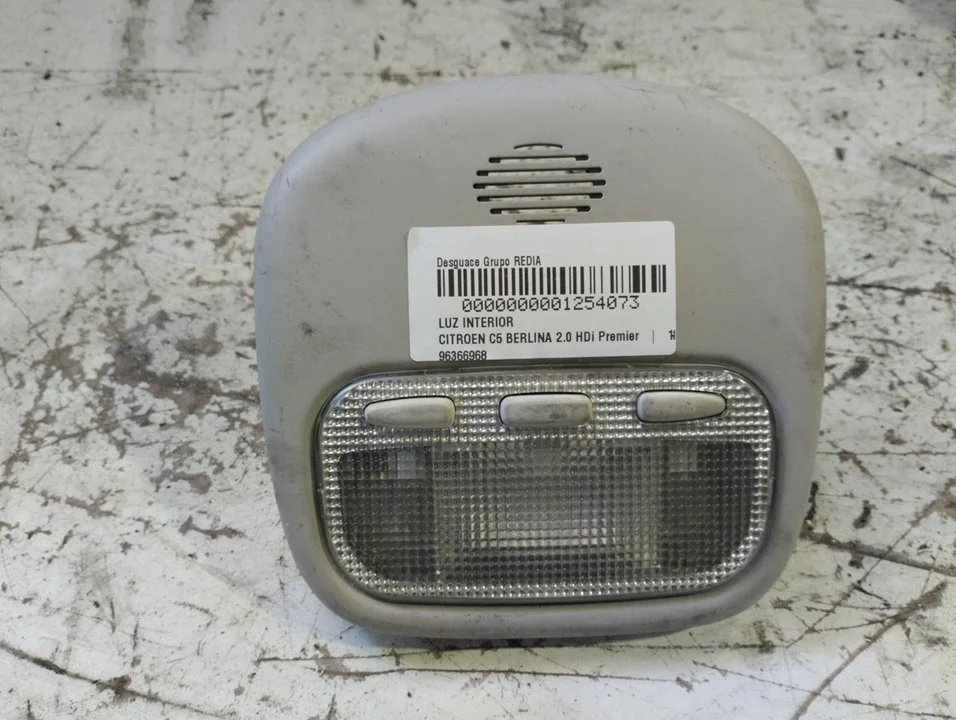 Foto de LUZ INTERIOR CITROEN C5 BERLINA 2.0 HDi CAT (RHZ / DW10ATED) (107 CV / 79 KW) referencia 96366968