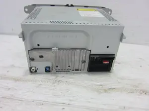 Foto de SISTEMA AUDIO / RADIO CD VOLKSWAGEN TOURAN (1T2) referencia 1K0035191 foto 2