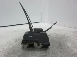 Foto de CERRADURA PUERTA TRASERA DERECHA RENAULT SCENIC III (JZ) 1.6 16V (110 CV / 81 KW) referencia 119332 foto 4