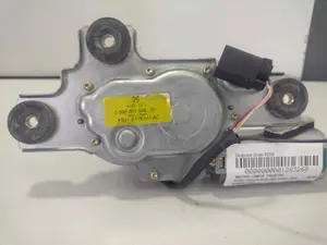 Foto de MOTOR LIMPIA TRASERO FORD FOCUS BERLINA (CAK) 2.0 16V CAT (131 CV / 96 KW) referencia 0390201548 foto 1