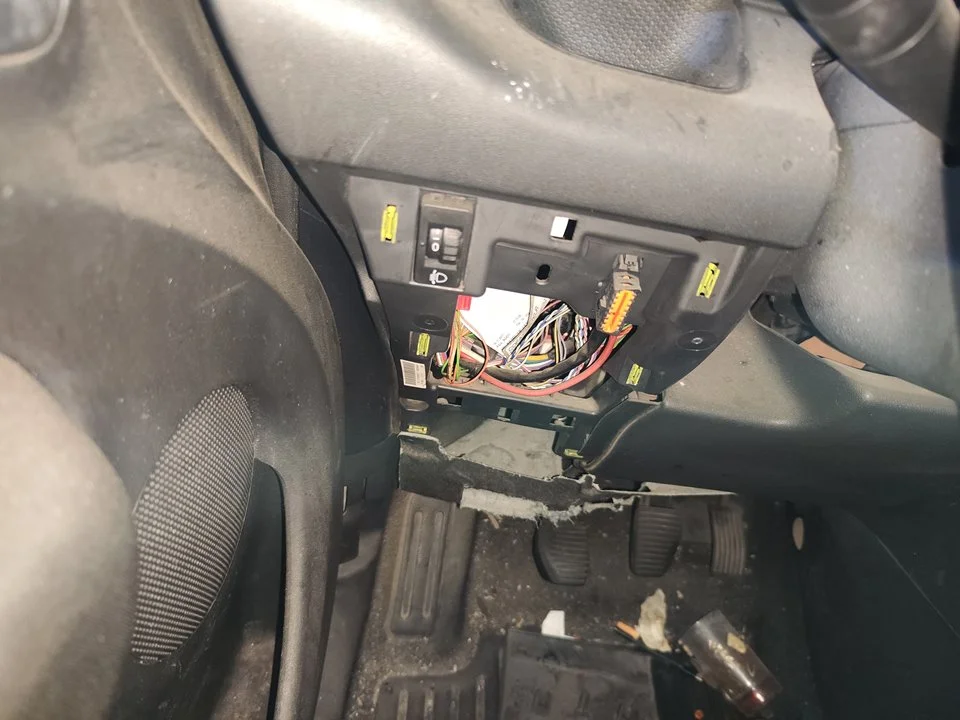 Foto de MANDO REGULACION FAROS CITROEN C3 PICASSO 1.6 HDi FAP (92 CV / 68 KW) referencia 96384422X
