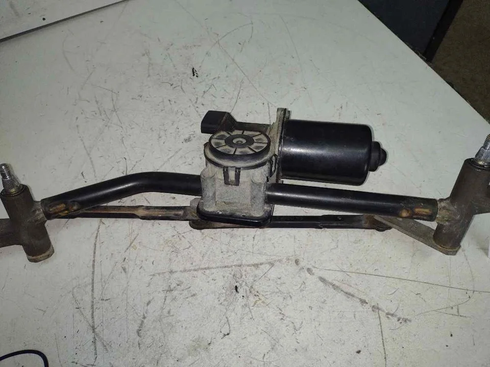 Foto de MOTOR LIMPIA DELANTERO KIA CEED (ED) referencia 3390312076