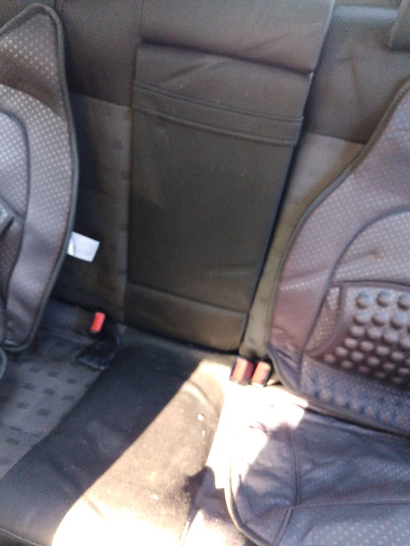 Foto de ENGANCHE CINTURON TRASERO IZQUIERDO VOLKSWAGEN PASSAT BERLINA (3B3) 1.9 TDI (131 CV / 96 KW)
