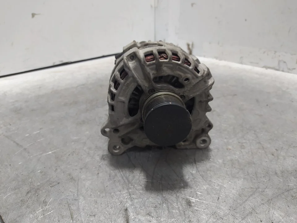 Foto de ALTERNADOR AUDI A1 SPORTBACK (8XF) 1.6 TDI (116 CV / 85 KW) referencia 03L903023K