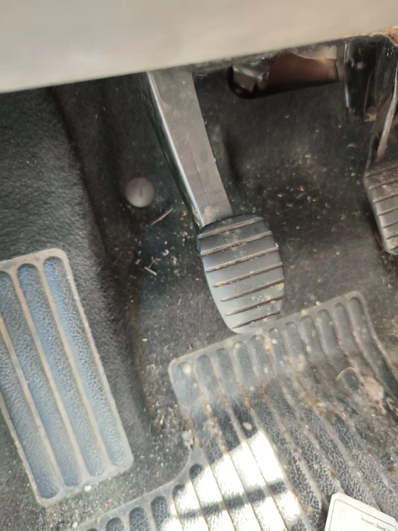 Foto de PEDAL EMBRAGUE RENAULT SCENIC II (JM) 1.5 dCi Diesel (106 CV / 78 KW)