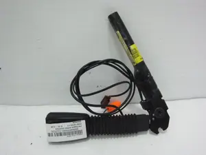 Foto de PRETENSOR AIRBAG IZQUIERDO FORD FOCUS II (1.6 (90 CV / 66 KW) diesel) referencia 33032052B