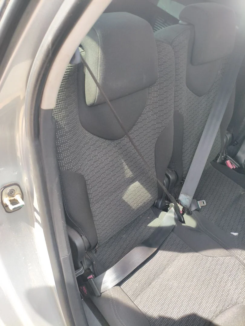 Foto de CINTURON SEGURIDAD TRASERO DERECHO PEUGEOT 308 SW 2.0 16V HDi FAP CAT (RHR / DW10BTED4) (136 CV / 100 KW)