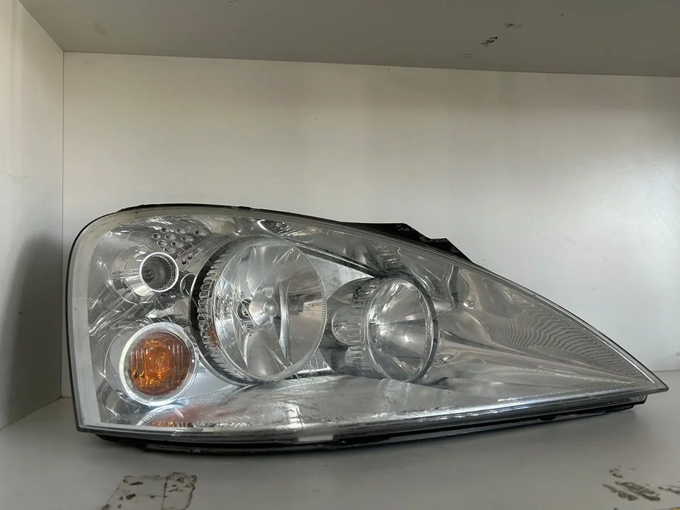 Foto de FARO IZQUIERDO FORD GALAXY (VX) referencia 1 305 235 533