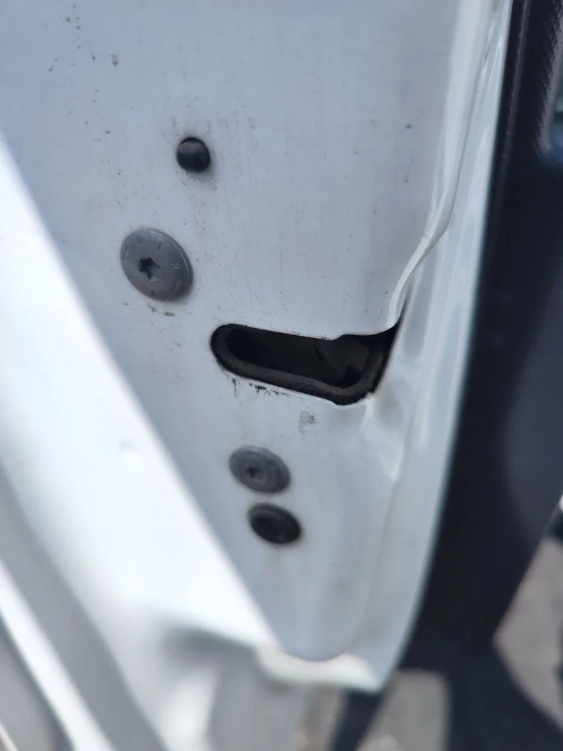 Foto de CERRADURA PUERTA DELANTERA IZQUIERDA CITROEN BERLINGO FURGÓN 1.6 16V HDi FAP (90 CV / 66 KW) referencia 9135EG