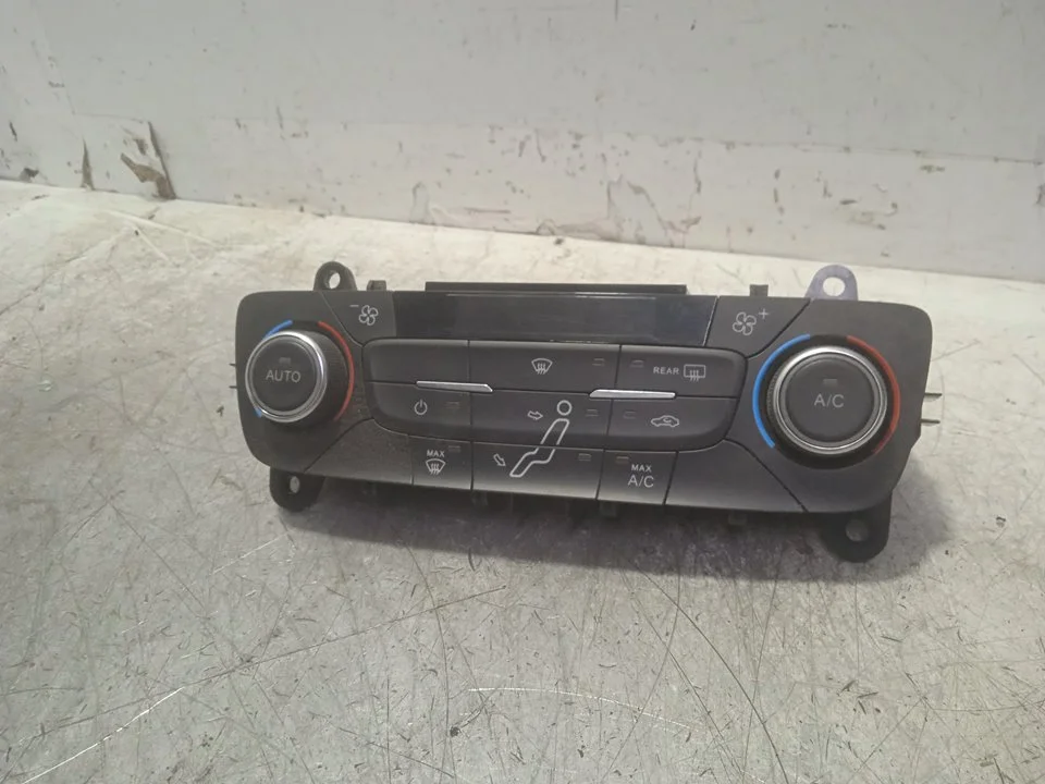 Foto de MANDO CALEFACCION / AIRE ACONDICIONADO FORD FOCUS BERLINA (CEW) 1.0 EcoBoost CAT (125 CV / 92 KW) referencia F1ET18C612AK