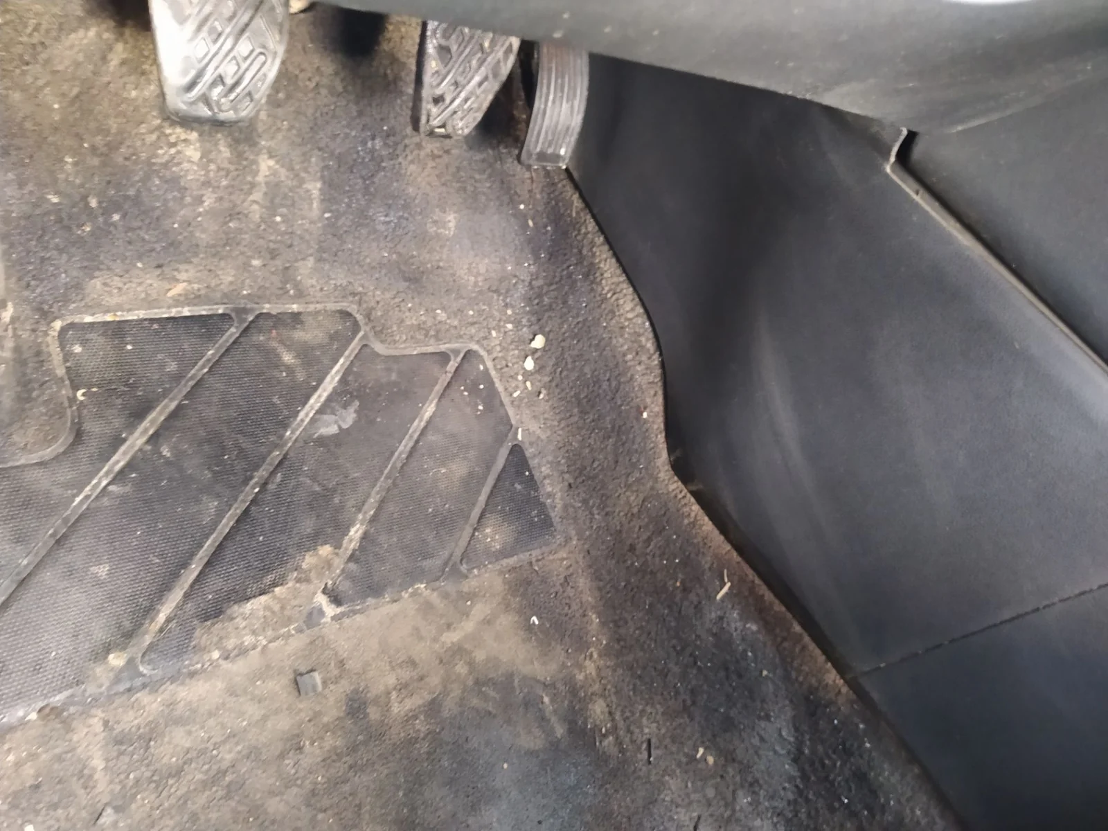 Foto de PEDAL FRENO NISSAN QASHQAI (J10) 1.5 dCi Turbodiesel CAT (106 CV / 78 KW)