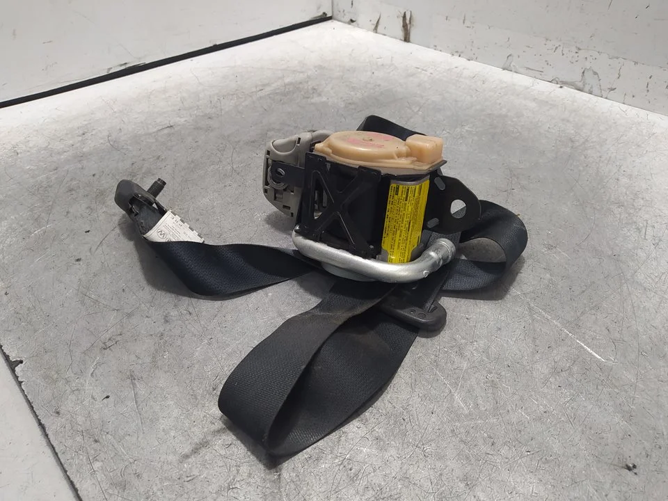 Foto de CINTURON SEGURIDAD DELANTERO DERECHO PEUGEOT 206 1.6 (88 CV / 65 KW) referencia C9146N