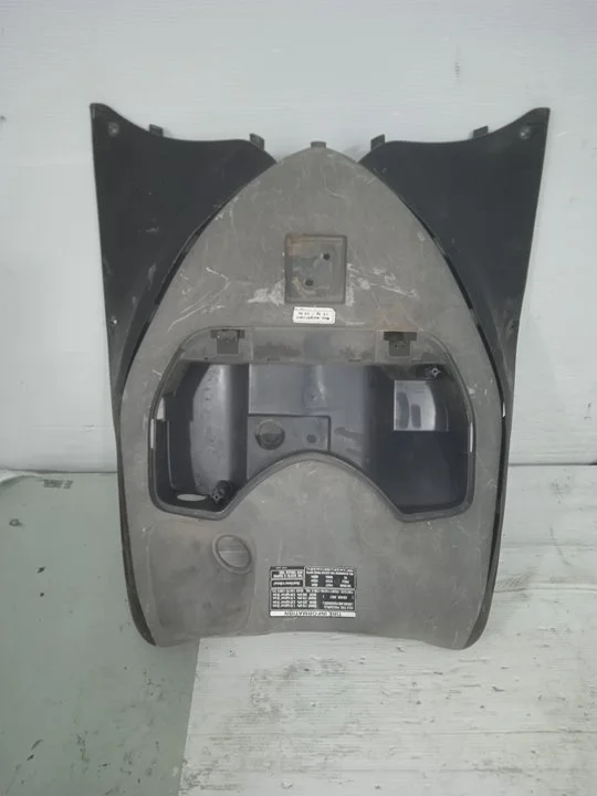 Foto de NO IDENTIFICADO HONDA FES /SH /SES /DYLAN /PS 125 125 cm3 - 10 kW G-CAT (14 CV / 10 KW) referencia 81131-KTZ-D000
