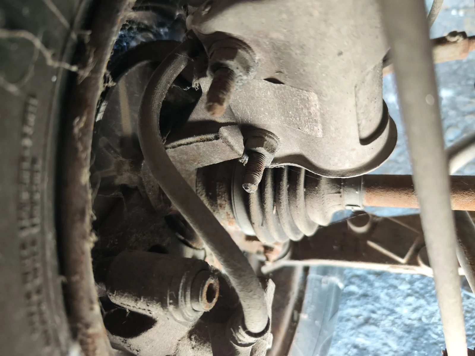Foto de PINZA DE FRENO DELANTERA DERECHA FIAT II PANDA (169) 1.2 CAT (60 CV / 44 KW)