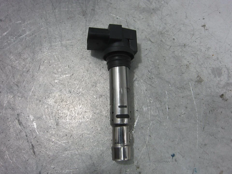 Foto de BOBINA ENCENDIDO SEAT IBIZA (6L1) referencia 0986221023