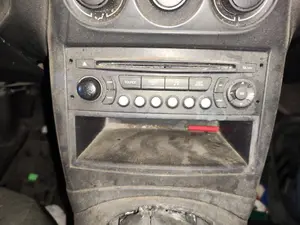 Foto de SISTEMA AUDIO / RADIO CD CITROEN C3 PICASSO 1.6 HDi FAP (92 CV / 68 KW) referencia 96766518XT
