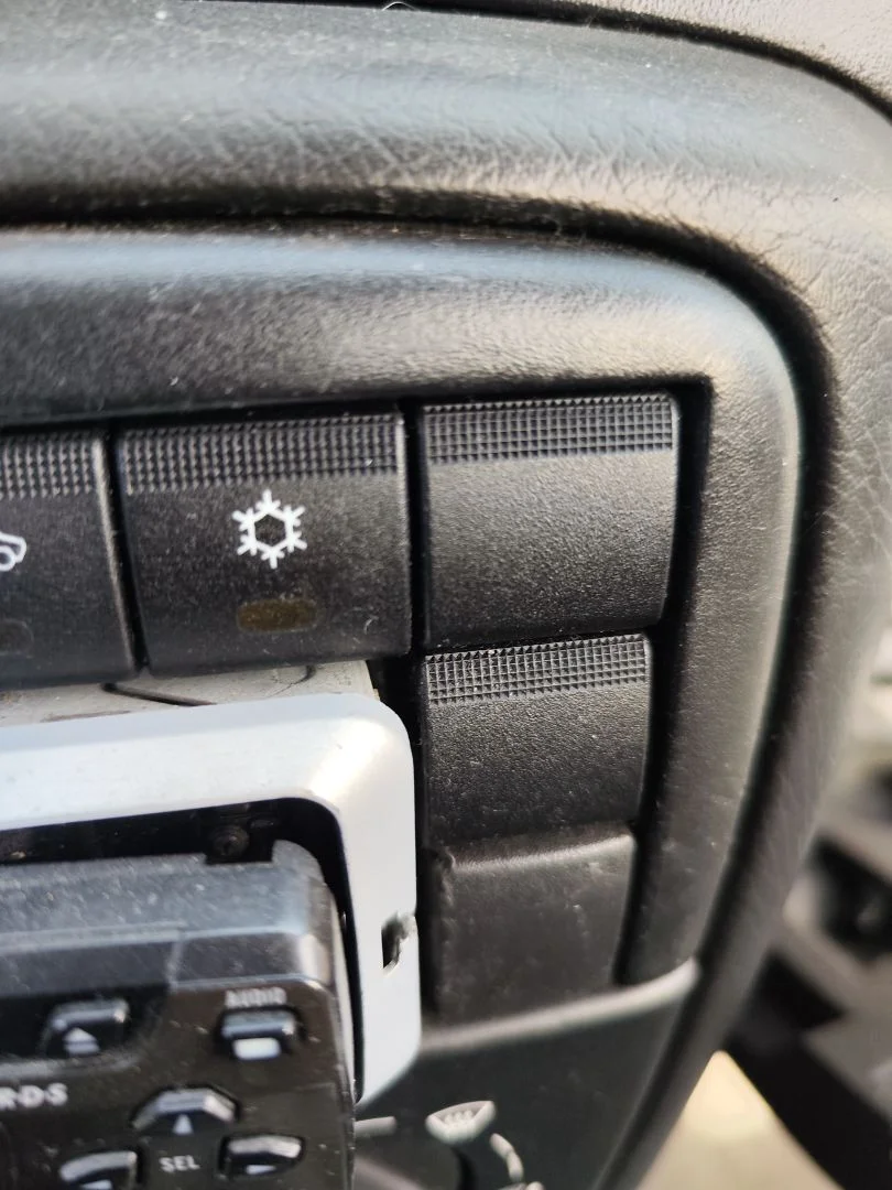 Foto de INTERRUPTOR OPEL VECTRA B BERLINA 2.0 DTI (101 CV / 74 KW)