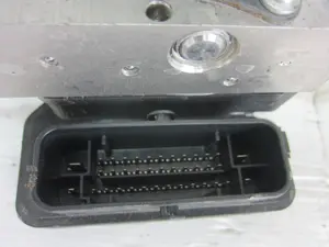 Foto de ABS NISSAN MICRA (K14) 0.9 CAT (90 CV / 66 KW) referencia 2265106455 foto 3