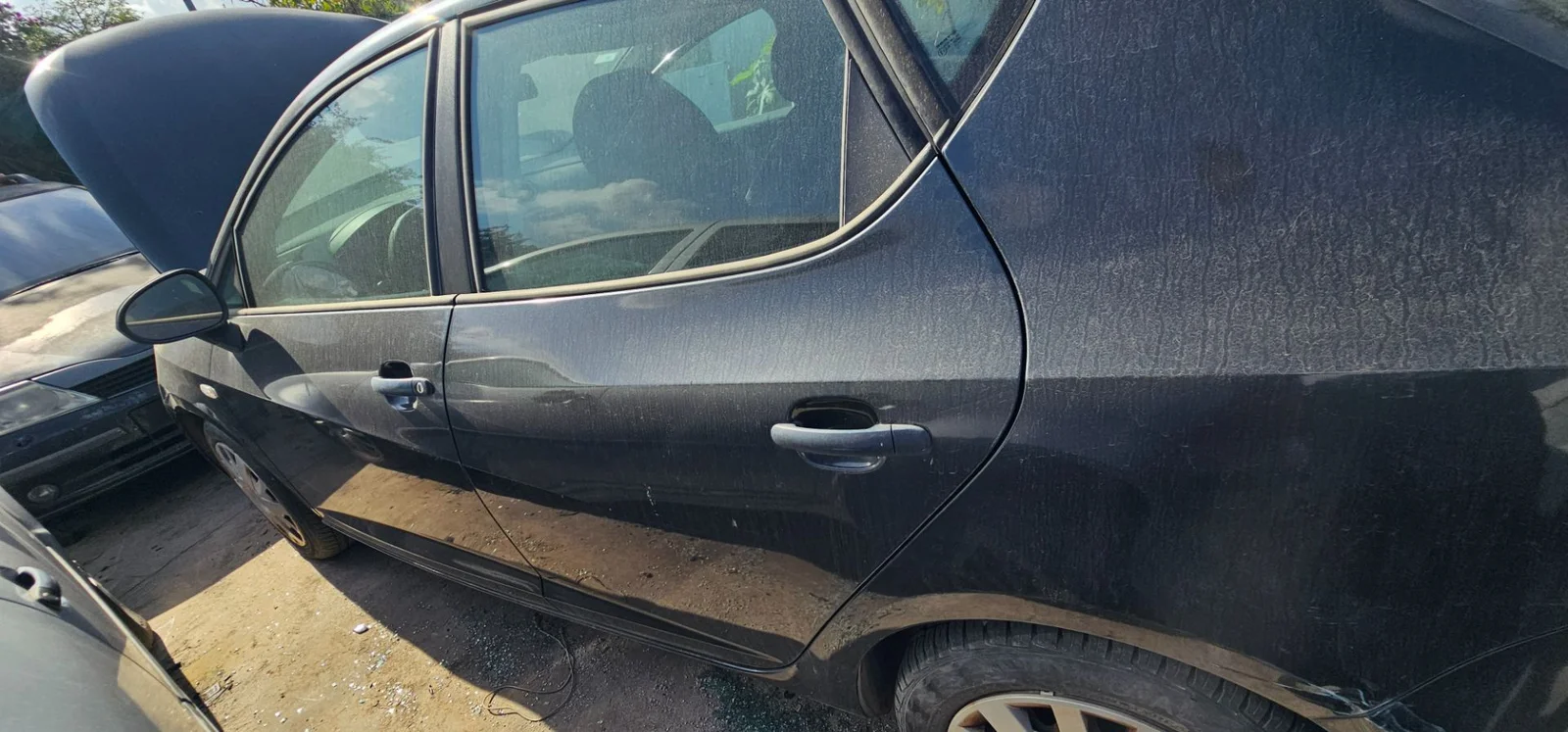 Foto de PUERTA TRASERA IZQUIERDA SEAT IBIZA BERLINA (6J5) 1.4 TDI (80 CV / 59 KW) referencia 6J4833055