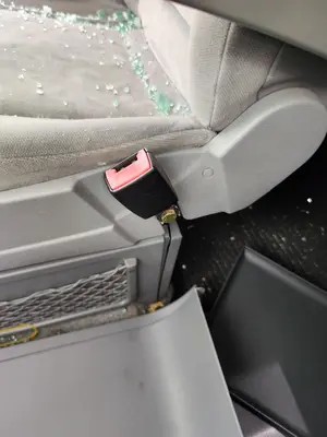 Foto de PRETENSOR AIRBAG DERECHO MERCEDES-BENZ VIANO (639) 2.1 CDI CAT (150 CV / 110 KW)