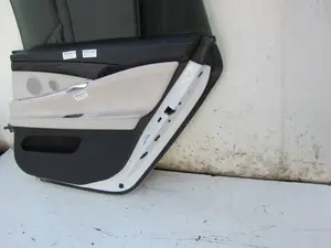 Foto de PUERTA TRASERA DERECHA BMW SERIE 5 GRAN TURISMO (F07) 3.0 24V Turbo (306 CV / 225 KW) foto 3