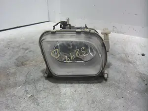 Foto de FARO ANTINIEBLA DERECHO MERCEDES-BENZ CLASE E (BM 210) BERLINA 3.0 Turbodiesel CAT (177 CV / 130 KW) referencia 0305050002