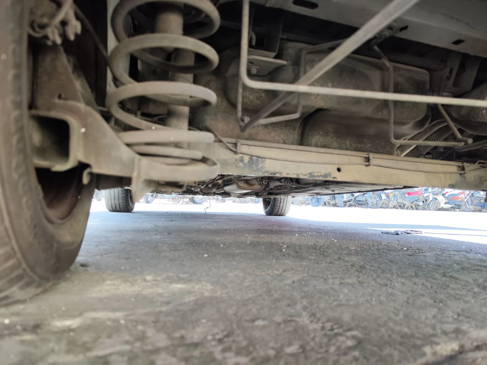 Foto de EJE TRASERO RENAULT KANGOO II (F/KW0) 1.5 dCi Diesel CAT (86 CV / 63 KW) referencia 555113267R