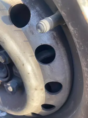 Foto de PINZA DE FRENO DELANTERA IZQUIERDA NISSAN SERENA (C23M) 2.3 Diesel (75 CV / 55 KW)