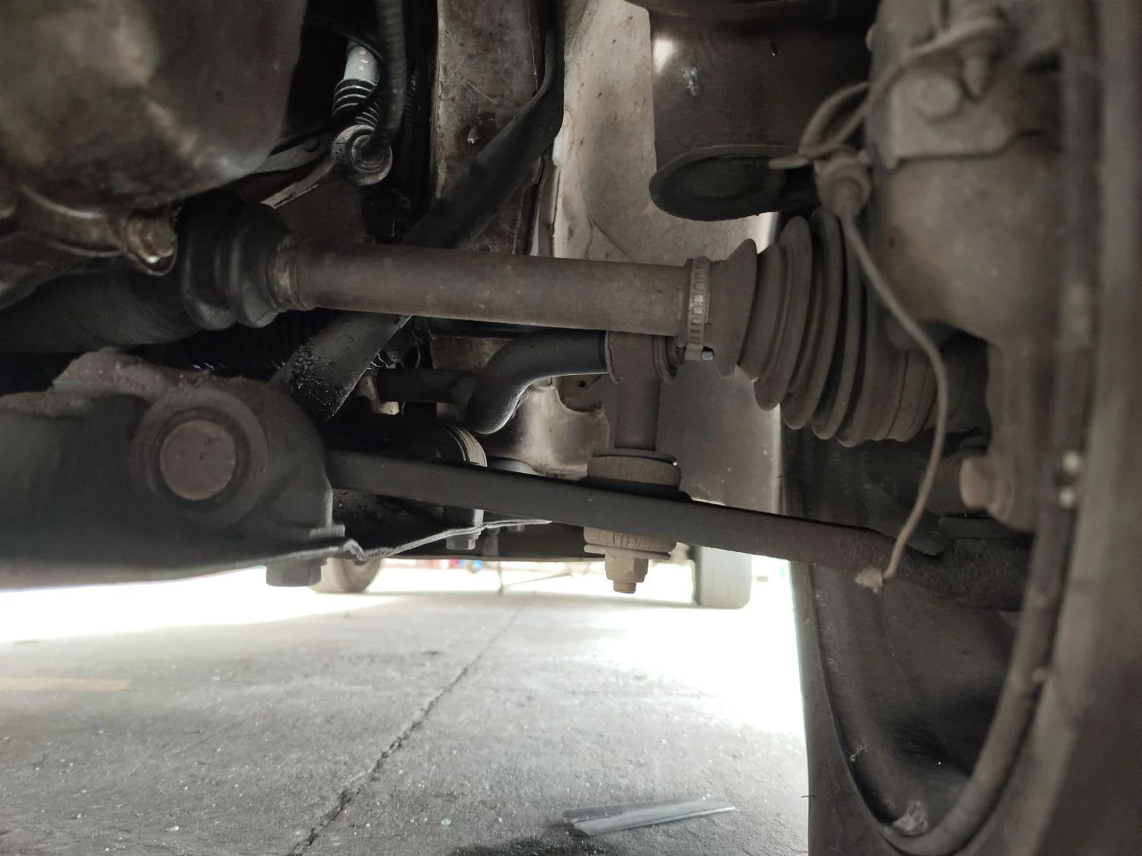 Foto de TRANSMISION DELANTERA IZQUIERDA CITROEN JUMPY 2.0 HDi CAT (RHX / DW10BTED) (94 CV / 69 KW)