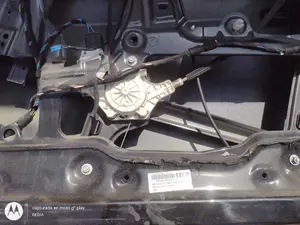 Foto de MOTOR ELEVALUNAS DELANTERO DERECHO AUDI A3 SEDÁN (8VM) 2.0 16V TDI (150 CV / 110 KW)