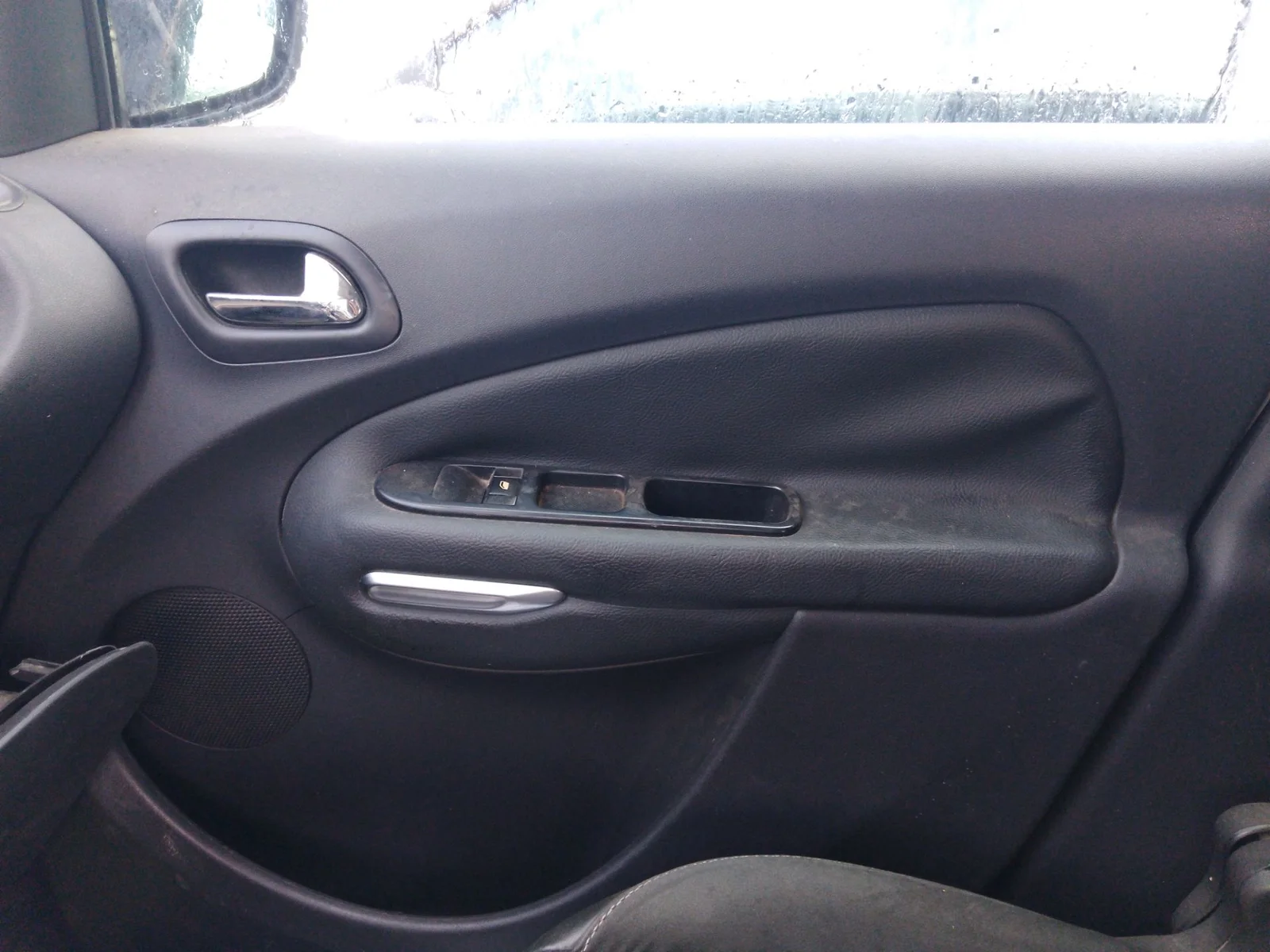 Foto de GUARNECIDO PUERTA DELANTERA DERECHA CITROEN C3 PICASSO 1.6 16V (120 CV / 88 KW) referencia 9342VL