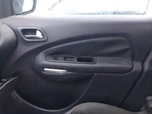 Foto de GUARNECIDO PUERTA DELANTERA DERECHA CITROEN C3 PICASSO 1.6 16V (120 CV / 88 KW) referencia 9342VL