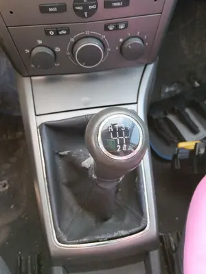 Foto de PALANCA CAMBIO OPEL ASTRA H BERLINA
