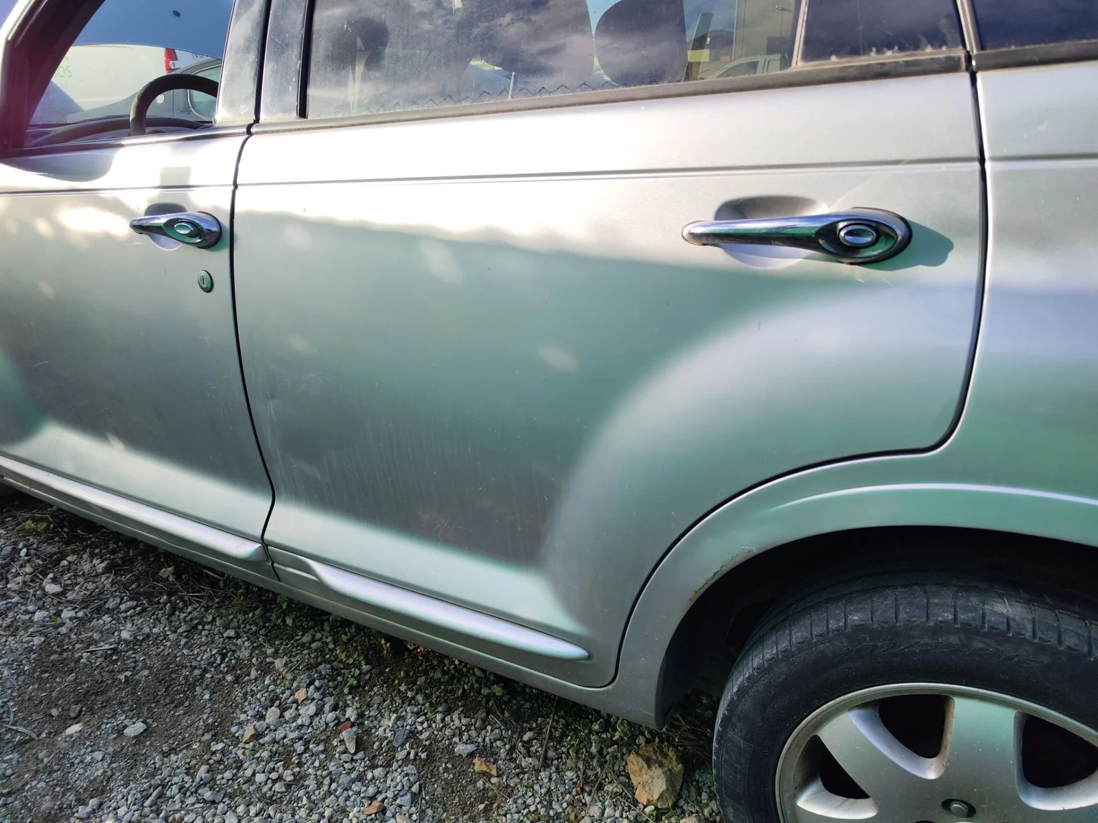 Foto de PUERTA TRASERA IZQUIERDA CHRYSLER PT CRUISER 2.2 CRD CAT (121 CV / 89 KW)