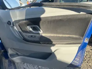 Foto de GUARNECIDO PUERTA DELANTERA DERECHA SKODA FABIA COMBI (5J5) 1.4 TDI (80 CV / 59 KW) referencia 5J1867012H FKZ